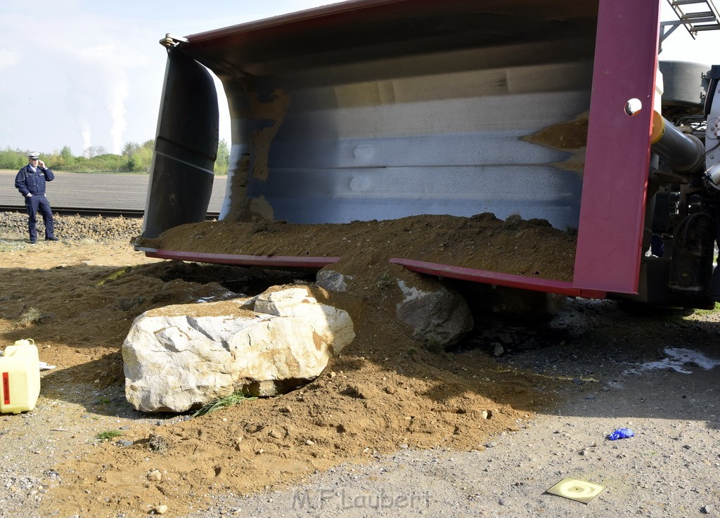 Schwerer VU LKW Zug Bergheim Kenten Koelnerstr P172.JPG - Miklos Laubert